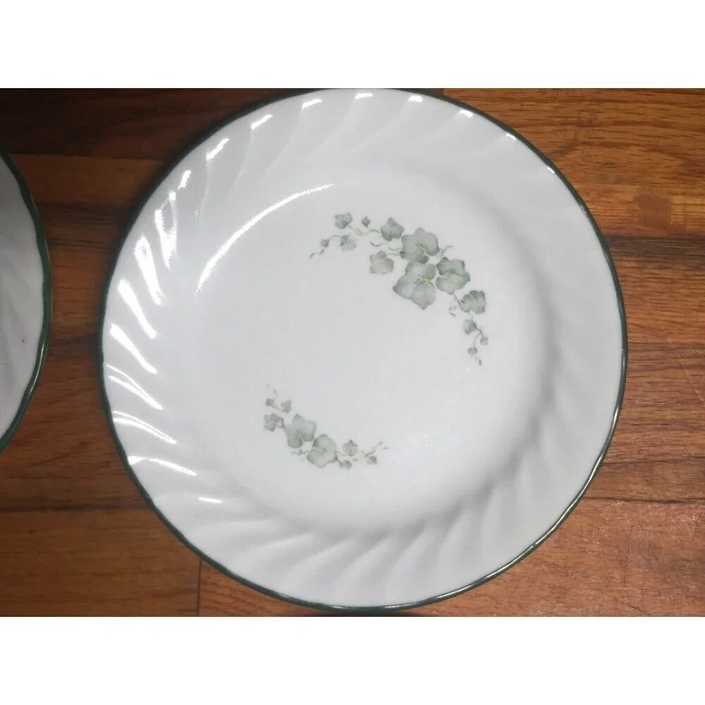 4 pieces Corelle By Corning Callaway Ivy Swirl 2 Dinner Plates 2 salad plates GC